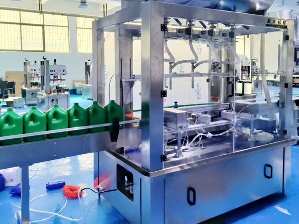 江苏灌装机-全自动米酒灌装机实拍