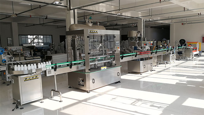 南京星火机械车间展示自动化消毒液灌装生产线设备